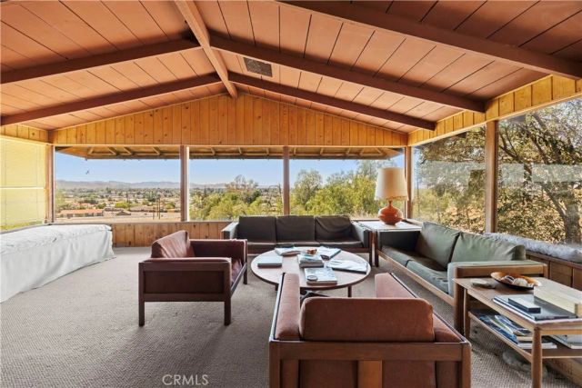 955 Park, San Jacinto, CA 92583