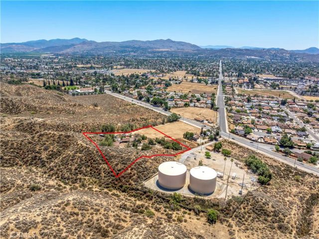 955 Park, San Jacinto, CA 92583