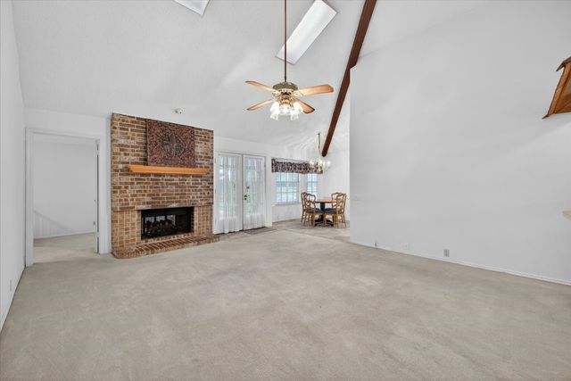 3621 Kelvin Avenue, Fort Worth, TX 76133