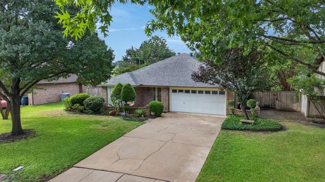 3621 Kelvin Avenue, Fort Worth, TX 76133