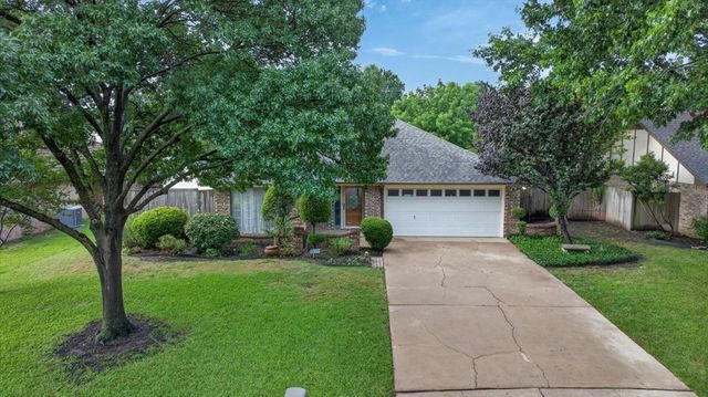 3621 Kelvin Avenue, Fort Worth, TX 76133