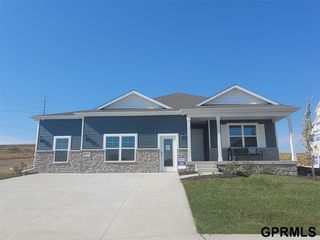 5402 N 186th Street, Elkhorn, NE 68022