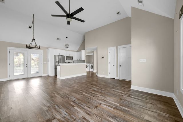 3035 Core Dr, Clarksville, TN 37040