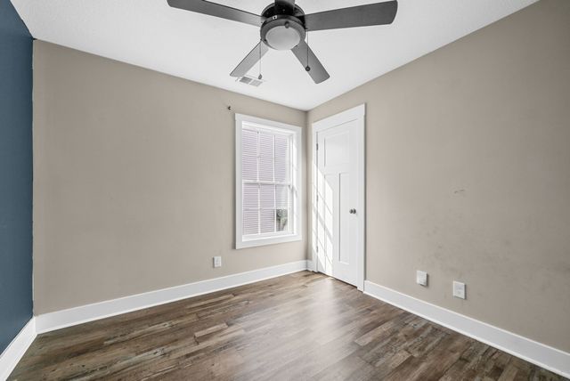 3035 Core Dr, Clarksville, TN 37040