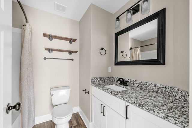 3035 Core Dr, Clarksville, TN 37040