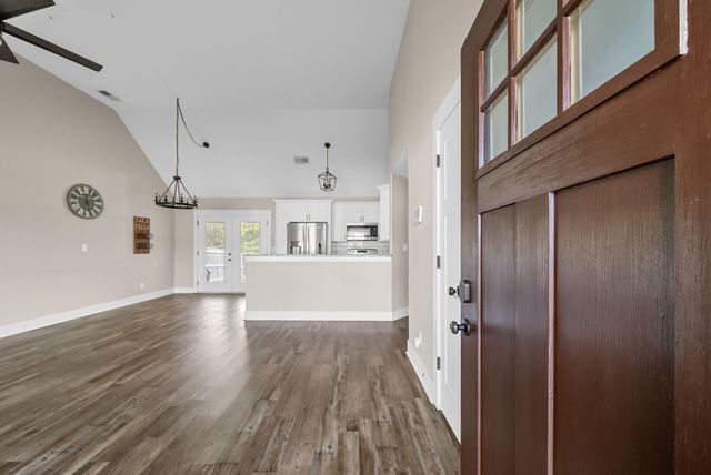 3035 Core Dr, Clarksville, TN 37040