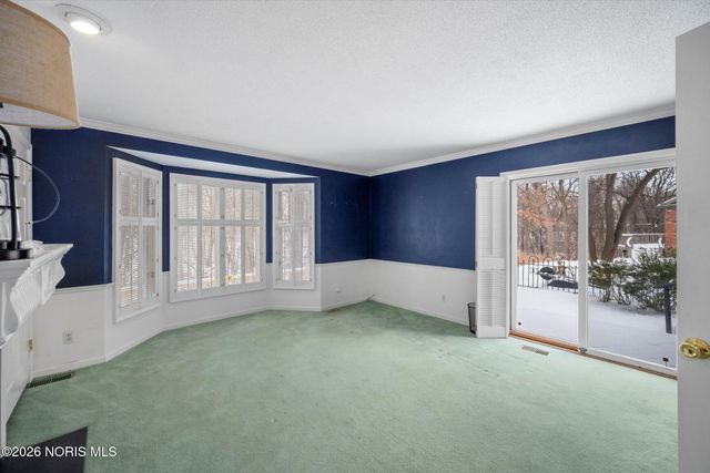 36 Wolf Ridge Drive, Holland, OH 43528