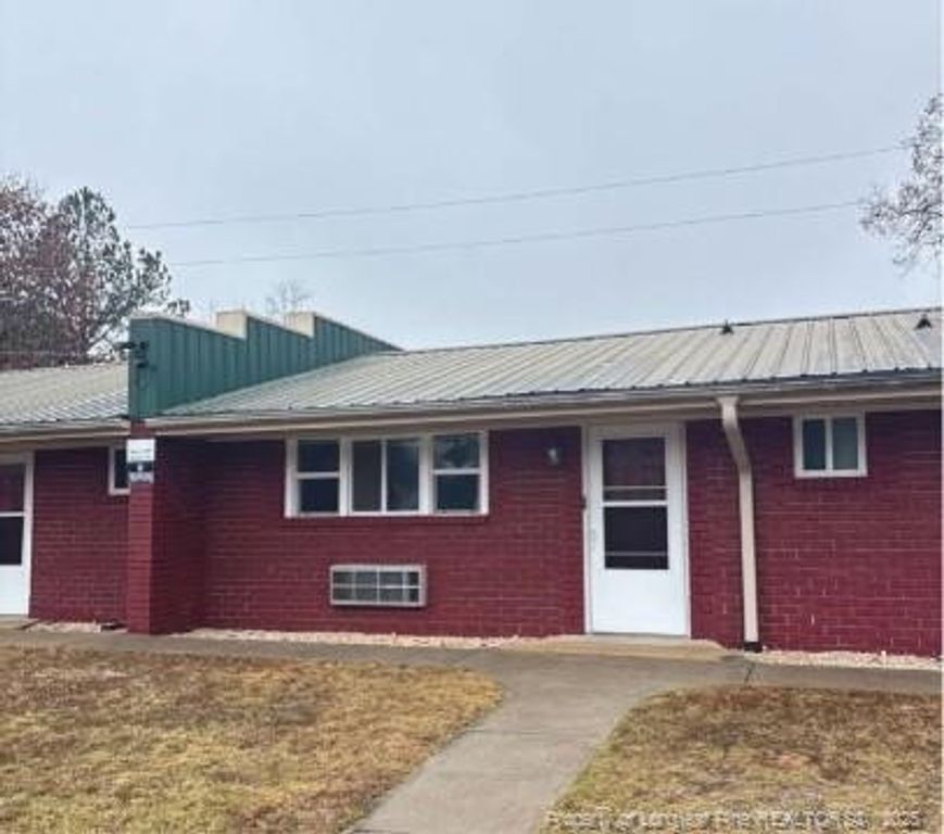 816 Shaw Mill Drive, Fayetteville, NC 28311