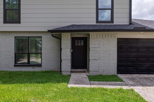 12223 Kingslake Forest Drive, Houston, TX 77044