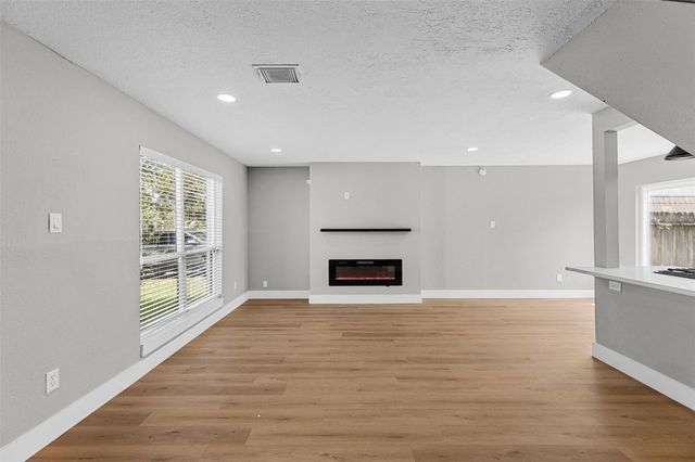 12223 Kingslake Forest Drive, Houston, TX 77044