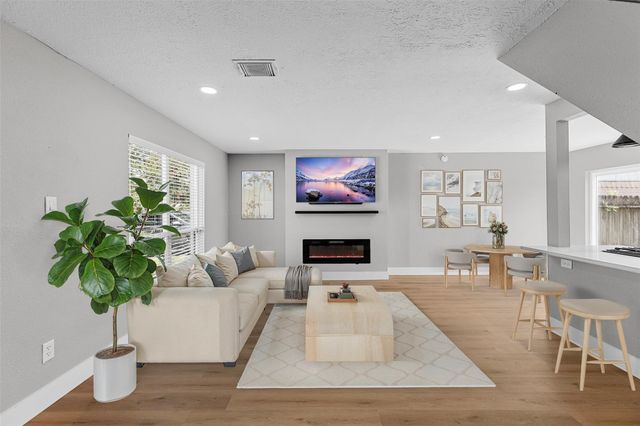 12223 Kingslake Forest Drive, Houston, TX 77044