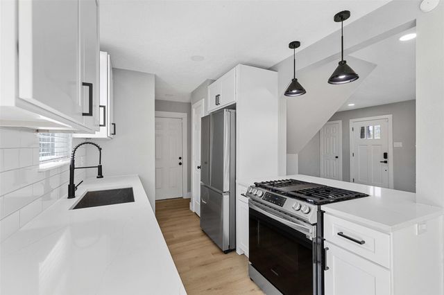 12223 Kingslake Forest Drive, Houston, TX 77044