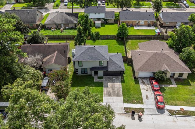 12223 Kingslake Forest Drive, Houston, TX 77044