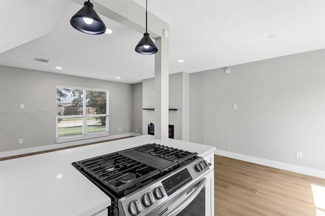 12223 Kingslake Forest Drive, Houston, TX 77044