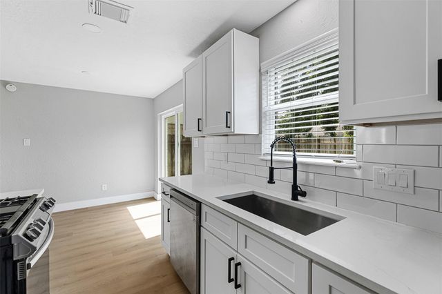 12223 Kingslake Forest Drive, Houston, TX 77044