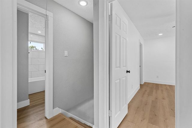 12223 Kingslake Forest Drive, Houston, TX 77044