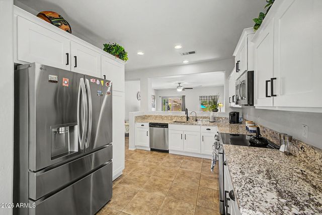 436 E YELLOW WOOD Avenue, San Tan Valley, AZ 85140