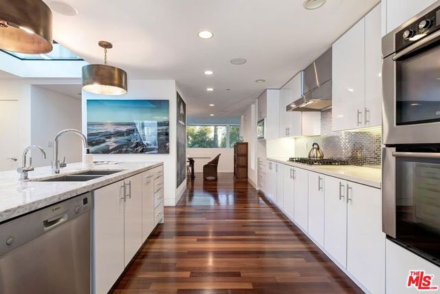 111 Eastwind Street, Marina Del Rey, CA 90292