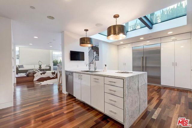 111 Eastwind Street, Marina Del Rey, CA 90292