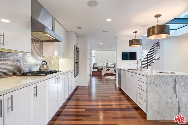 111 Eastwind Street, Marina Del Rey, CA 90292