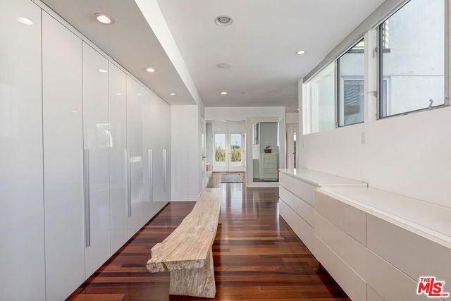 111 Eastwind Street, Marina Del Rey, CA 90292