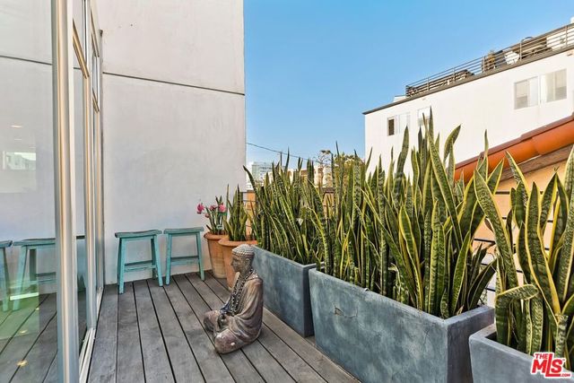 111 Eastwind Street, Marina Del Rey, CA 90292