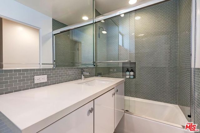 111 Eastwind Street, Marina Del Rey, CA 90292