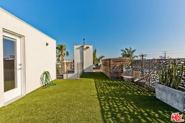 111 Eastwind Street, Marina Del Rey, CA 90292