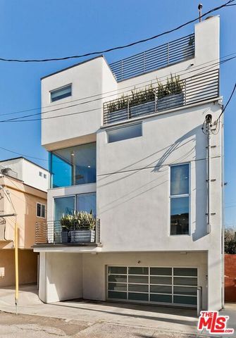 111 Eastwind Street, Marina Del Rey, CA 90292