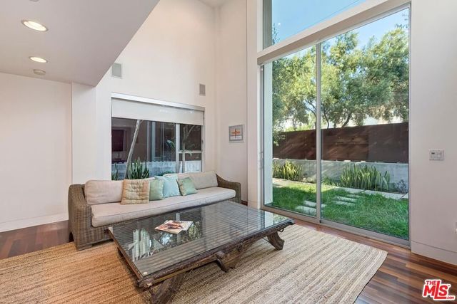 111 Eastwind Street, Marina Del Rey, CA 90292