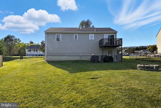 285 WISE AVE, Strasburg, VA 22657