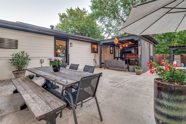 1338 Airline Drive, Grapevine, TX 76051