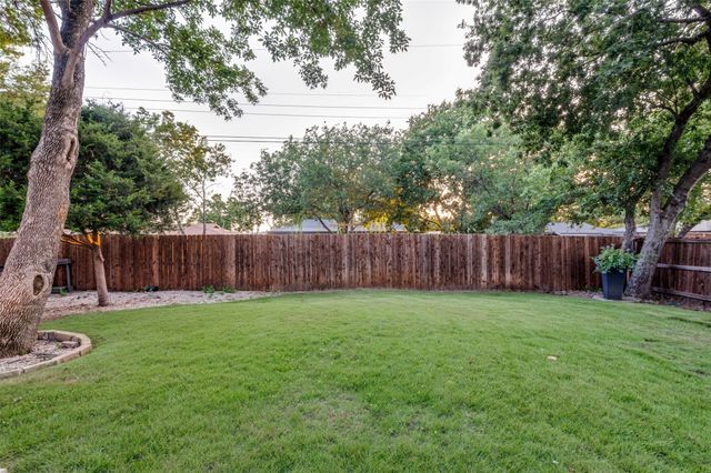 1338 Airline Drive, Grapevine, TX 76051