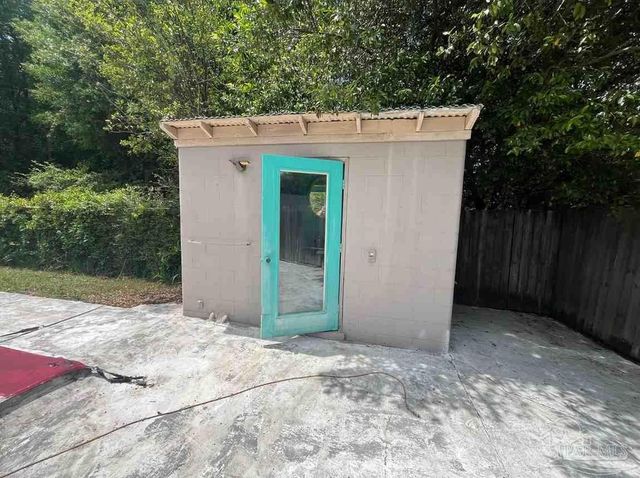 8625 Fowler Ave, Pensacola, FL 32534