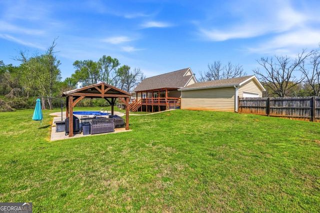 240 Langford Carey Road, Danielsville, GA 30633
