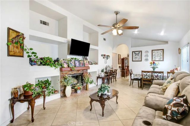 2032 Whitman, San Jacinto, CA 92583