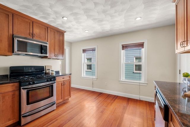 169 Sheridan Ave 3, Medford, MA 02155