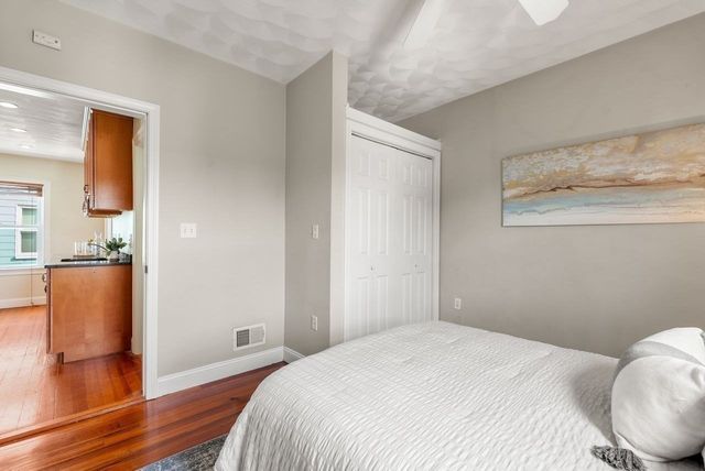 169 Sheridan Ave 3, Medford, MA 02155