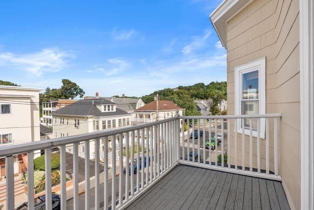 169 Sheridan Ave 3, Medford, MA 02155