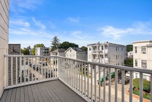 169 Sheridan Ave 3, Medford, MA 02155