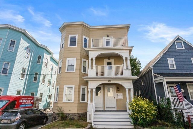 169 Sheridan Ave 3, Medford, MA 02155