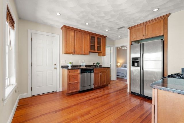 169 Sheridan Ave 3, Medford, MA 02155