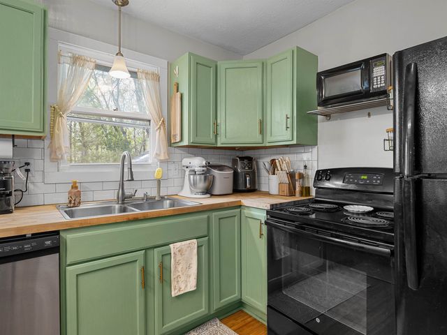 313 Tubbs Mountain Road, Travelers Rest, SC 29690