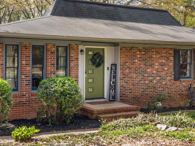 313 Tubbs Mountain Road, Travelers Rest, SC 29690