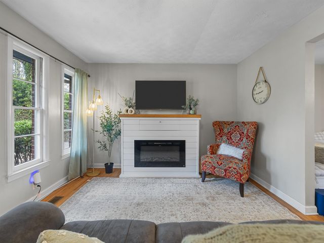 313 Tubbs Mountain Road, Travelers Rest, SC 29690