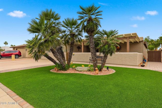 10414 E SILVERTREE Drive, Sun Lakes, AZ 85248