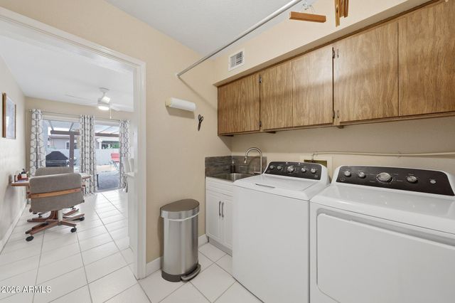 10414 E SILVERTREE Drive, Sun Lakes, AZ 85248