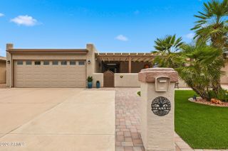 10414 E SILVERTREE Drive, Sun Lakes, AZ 85248