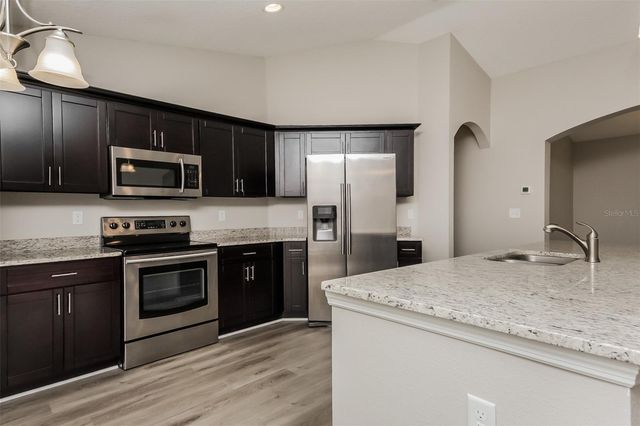 463 COLUMBIA COURT, Kissimmee, FL 34759