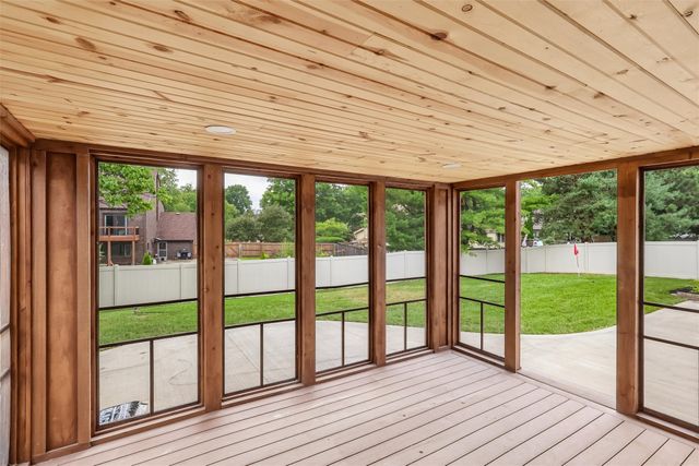 4404 75th Street, Urbandale, IA 50322